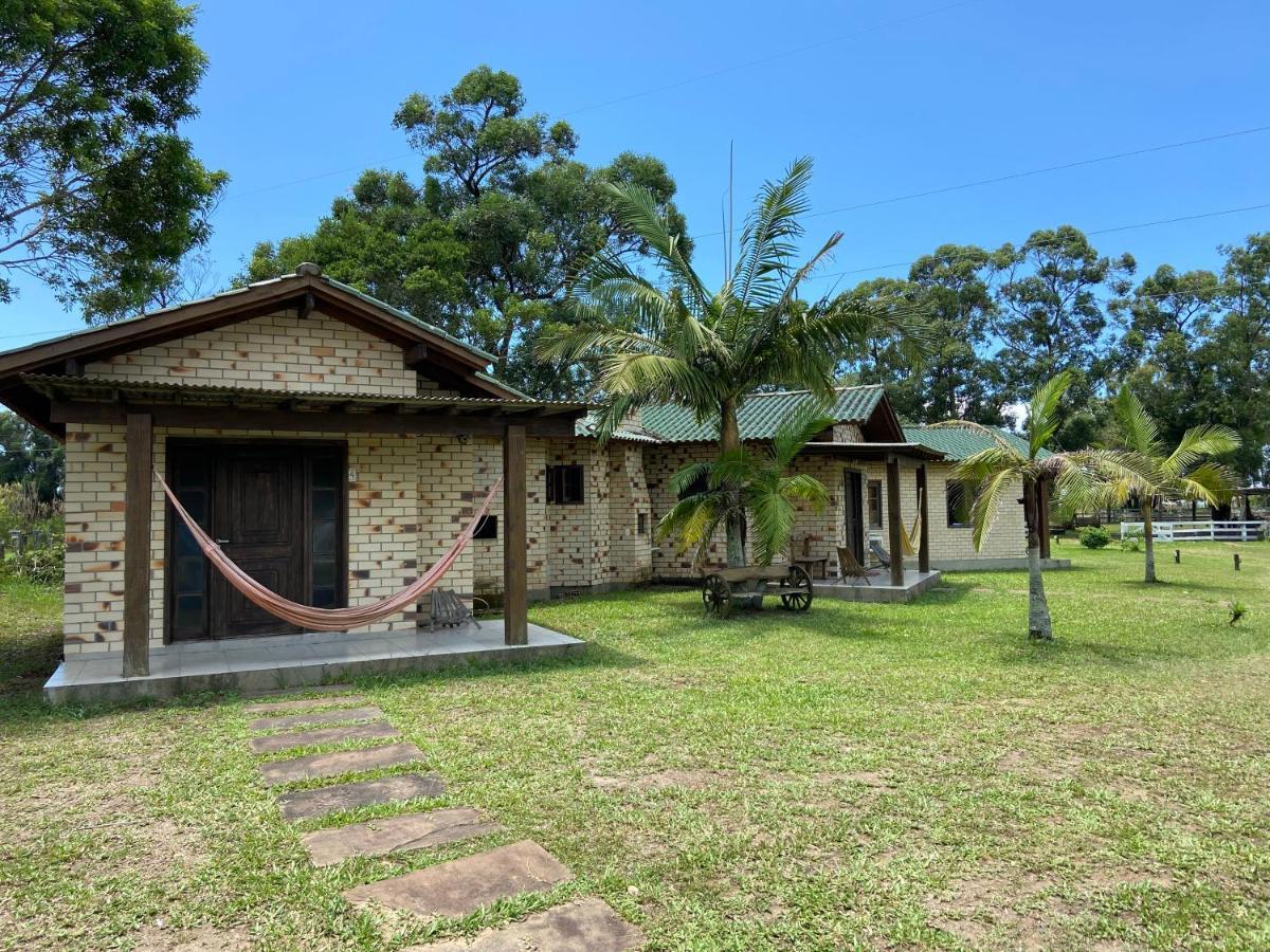 Haras Trevo De Ferro, Praia, Piscina E Campo Torres Exterior photo